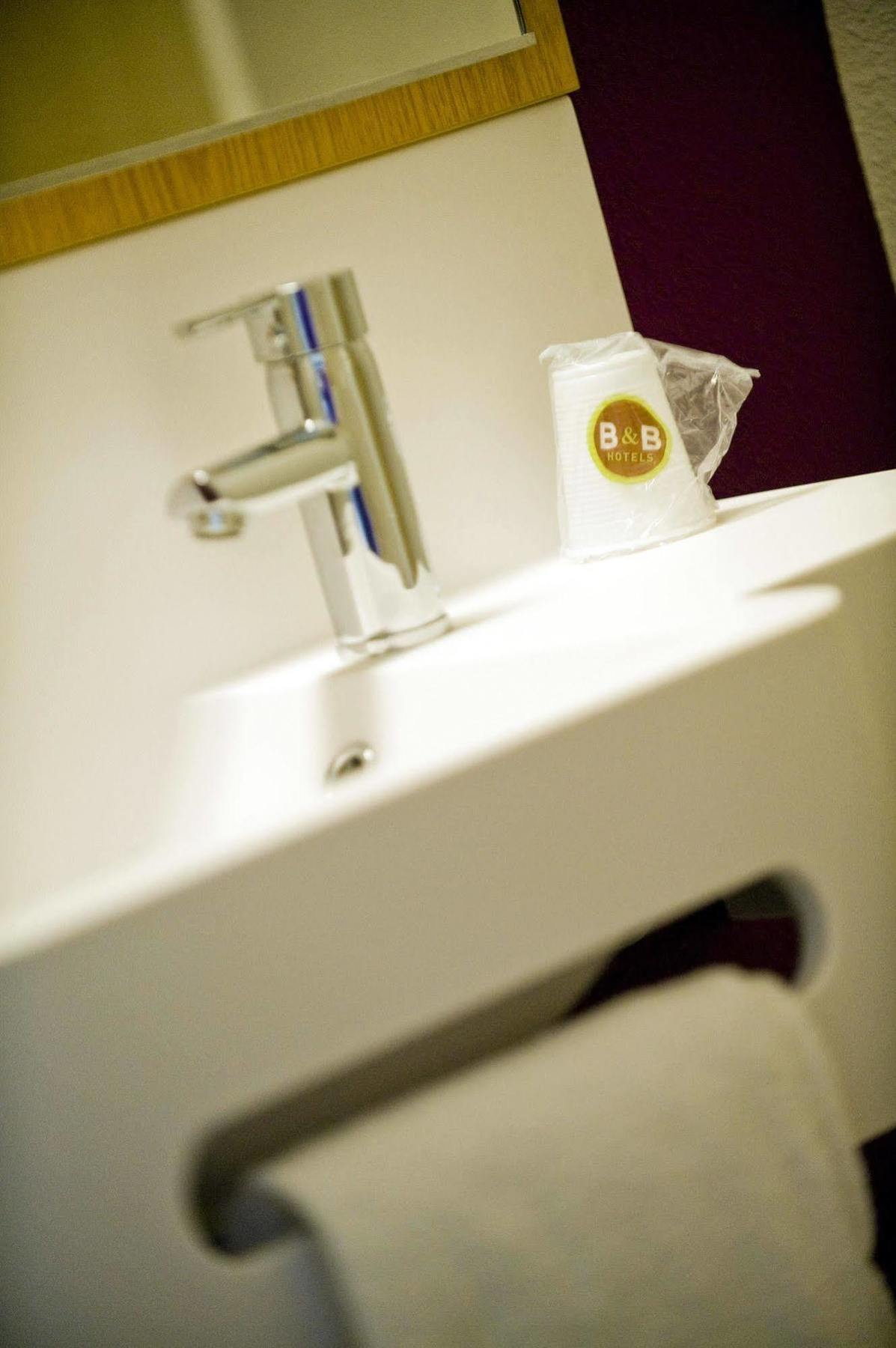 B&B Hotel Corbeil-Essonnes 2*
